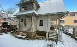 Приватна садиба у Ольги