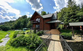 Комплекс для відпочинку Під лісом