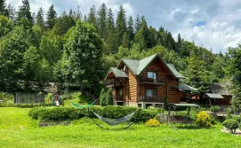 Комплекс для відпочинку Під лісом