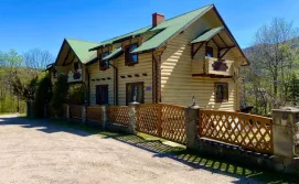 Гостьовий будинок Family