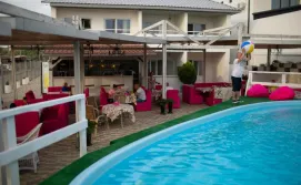 Комплекс для відпочинку Flaming Family Club