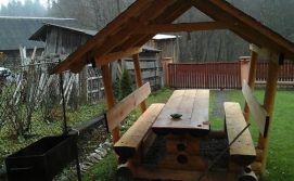 Приватна садиба У Олени та Івана