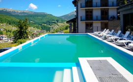 Готель Севеней