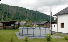 Котедж "У Анастасії і Софії" біля річки