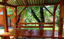 Приватна садиба Гірська Хатина