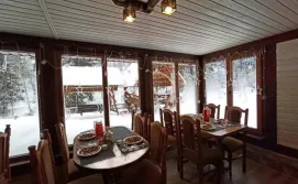 Приватна садиба Затишок біля річки