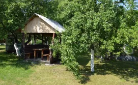 Гостинний двір У Садочку