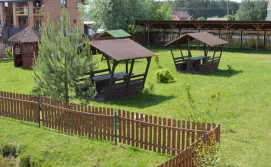 Територія гостинної садиби