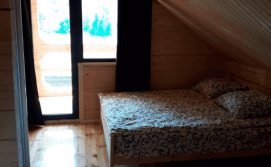 Котедж Wooden House