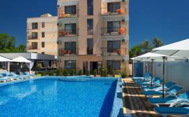 Отель Grand More