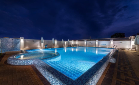 Отель Grand More