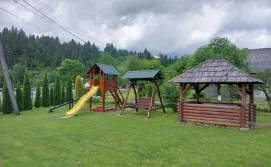 Приватна садиба Верховинська Хата