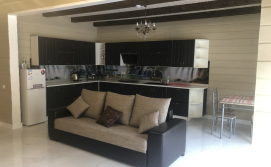 Будинок Кольорове життя