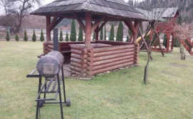 Приватна садиба Верховинська Хата