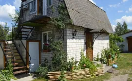 Приватна садиба У Романюка