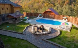 Частная усадьба «Срібне джерело» ("Серебряный источник")