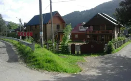 Котедж У Яреми