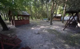 Будиночок Під соснами