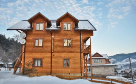 Гостинний двір Світлиця