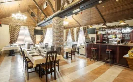 Готель 5 камінів