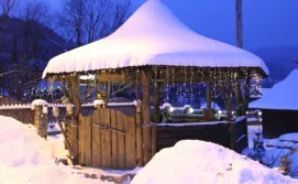 Приватна садиба Панська хата