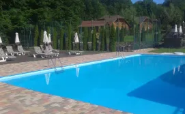 Готель Ерней Лаз