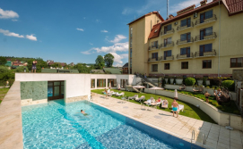 Готель ТуСтань