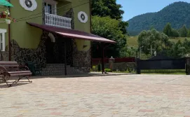 Котедж вул. Л. Українки, 2 (без господарів)