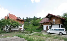 Приватна садиба У ДЕМ'ЯНА влітку