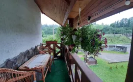 Приватна садиба Діміра - балкон 2+1 кімнати на другому поверсі