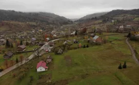 Вигляд з висоти на Славське садиби VALISOVA HATA