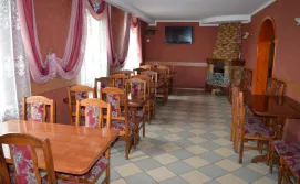 Кафе Марічка на першому поверсі