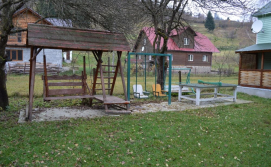 Дитячий майданчик