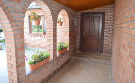 Котедж вул. Лесі Українки, 47