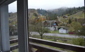 Балкон номерів 2+2 Бойківський маєток