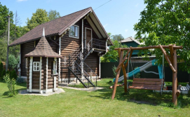 Приватна садиба Дві доньки та син №4