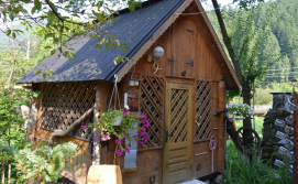 Приватна садиба "Лідія"