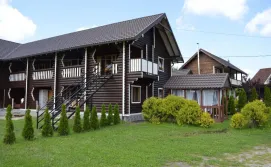 Приватна садиба Дві доньки та син №6