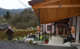 Подвір'я Котеджу Берегиня