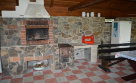 Велика крита альтанка Приватна садиба У Галі