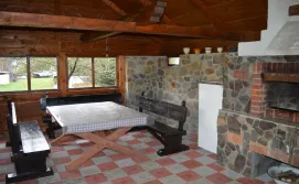 Велика крита альтанка Приватна садиба У Галі