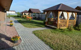 Приватна садиба Озерна хвиля №1