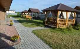 Приватна садиба Озерна хвиля №1