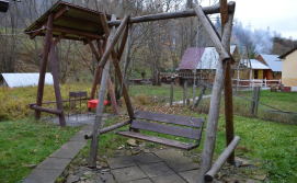 Мангал та гойдалка Приватна садиба Водолій
