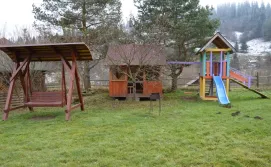 Дитячий майданчик