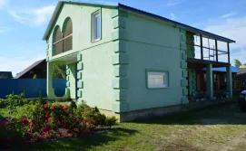 Приватна садиба Тихий дворик №1