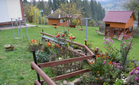 Територія - Приватна садиба Краєвиди Карпат