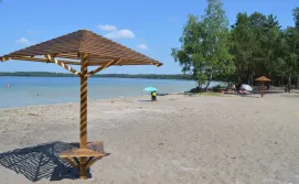 Котедж Біля озера Пісочне