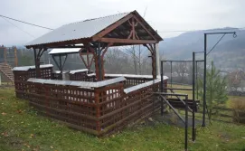 Альтанка Приватна садиба Гірська вершина