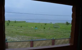 База відпочинку Пулемчанка - Вигляд на пляж з балкону